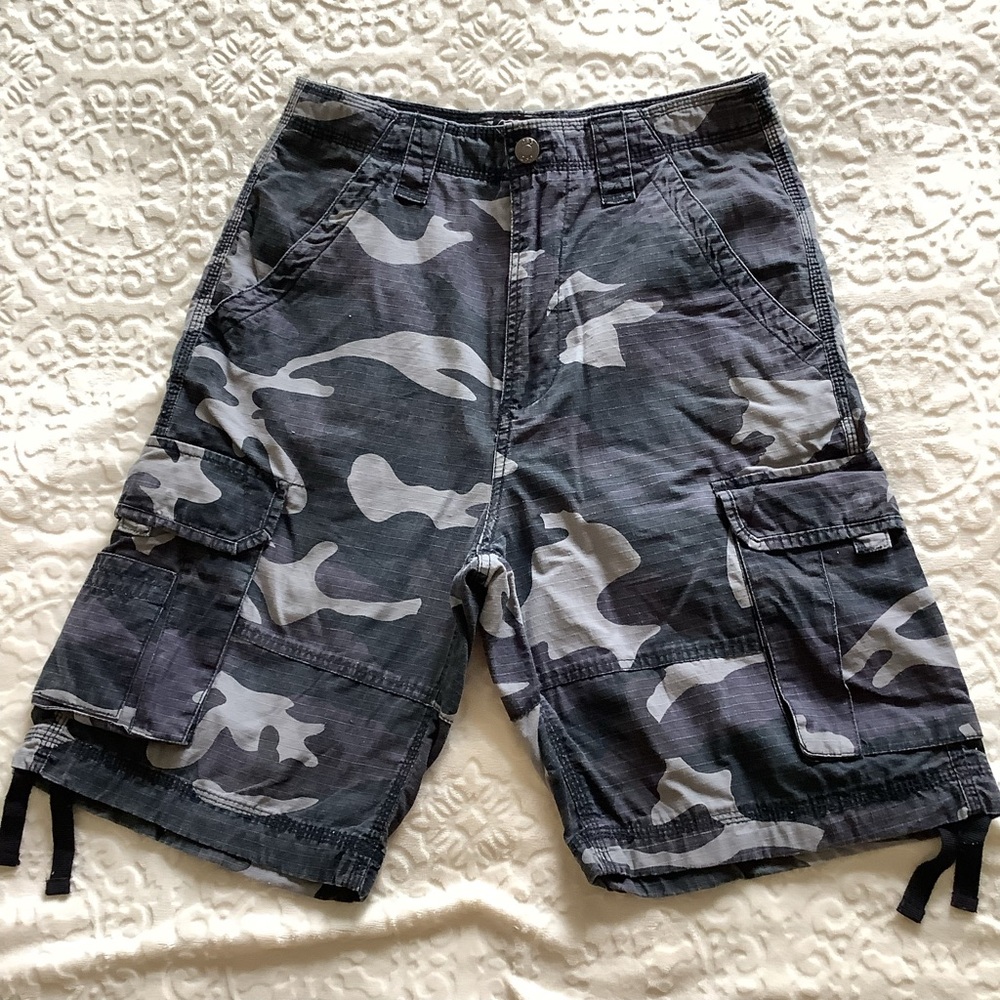 Dark Urban Camo Cargo Shorts, ripstop, men’s size 30, vintage